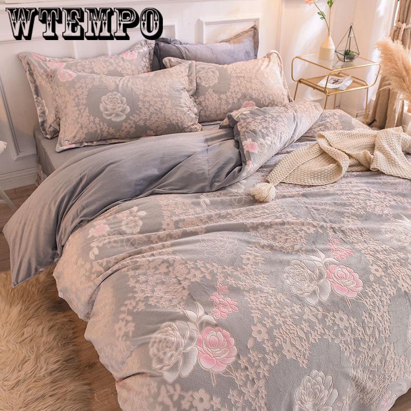 Four-piece Carved Velvet Quilt Cover  Crystal Duvet Cover Warmth Double-sided Magic Queen/king Size Bedspread