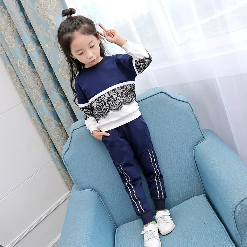 Children's Spring and Autumn 2-piece Sports Suit Korean Lace Stitching Top + Striped Letter Printed Trousers Set