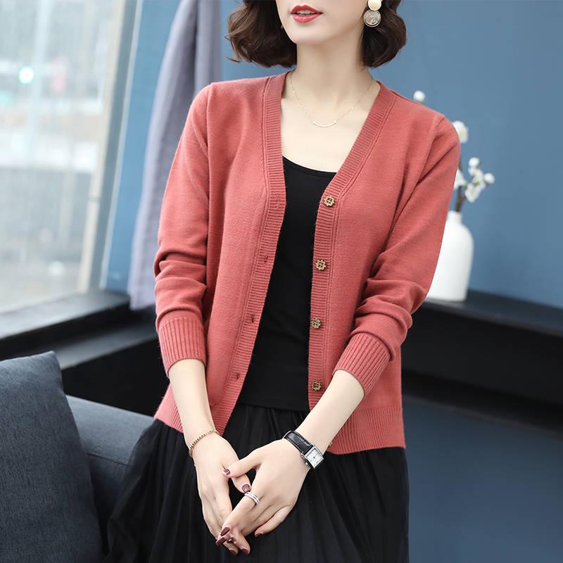 Winter Women Loose V-Neck Cardigan Sweater Top Short Section Button Wild Knitwear Coat Gown