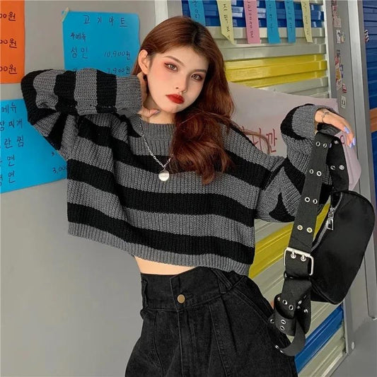 Fashion Cropped Sweater Sexy Tops Women Black White Striped Loose Pullover Knitted Sweater Women Korean Fashion Jumper Girl Streetwear Hip Hop