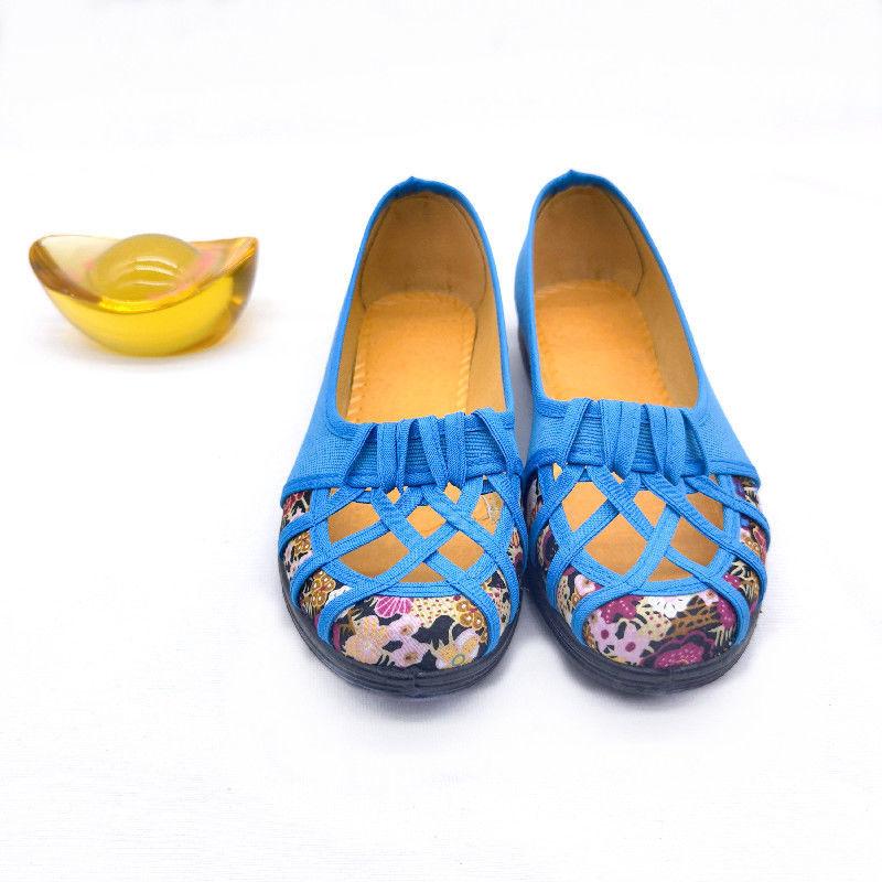 Middle-aged and Elderly Cloth Shoes Hollow Ladies Net Shoes One-step Breathable Shoes Sandals Non-slip Soft-soled Shoes