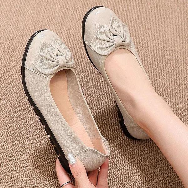 Women's Spring and Autumn Soft Sole Leather Shoes Plus Size Round Head Single Leather Shoes Female Non Slip Flat Doudou Shoes