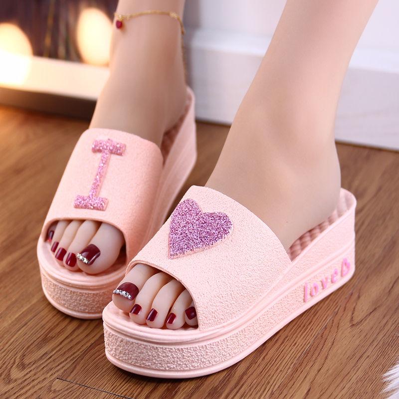 Slippers Female Cute Peach Heart Thick-soled Sandals and Slippers Home Bathroom Soft Bottom Mid-heel Flip-flop Non-slip Beach Shoes